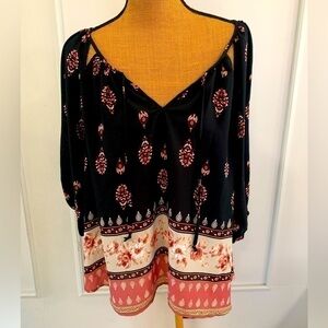 Women's Liberty Love‎ Floral Blouse